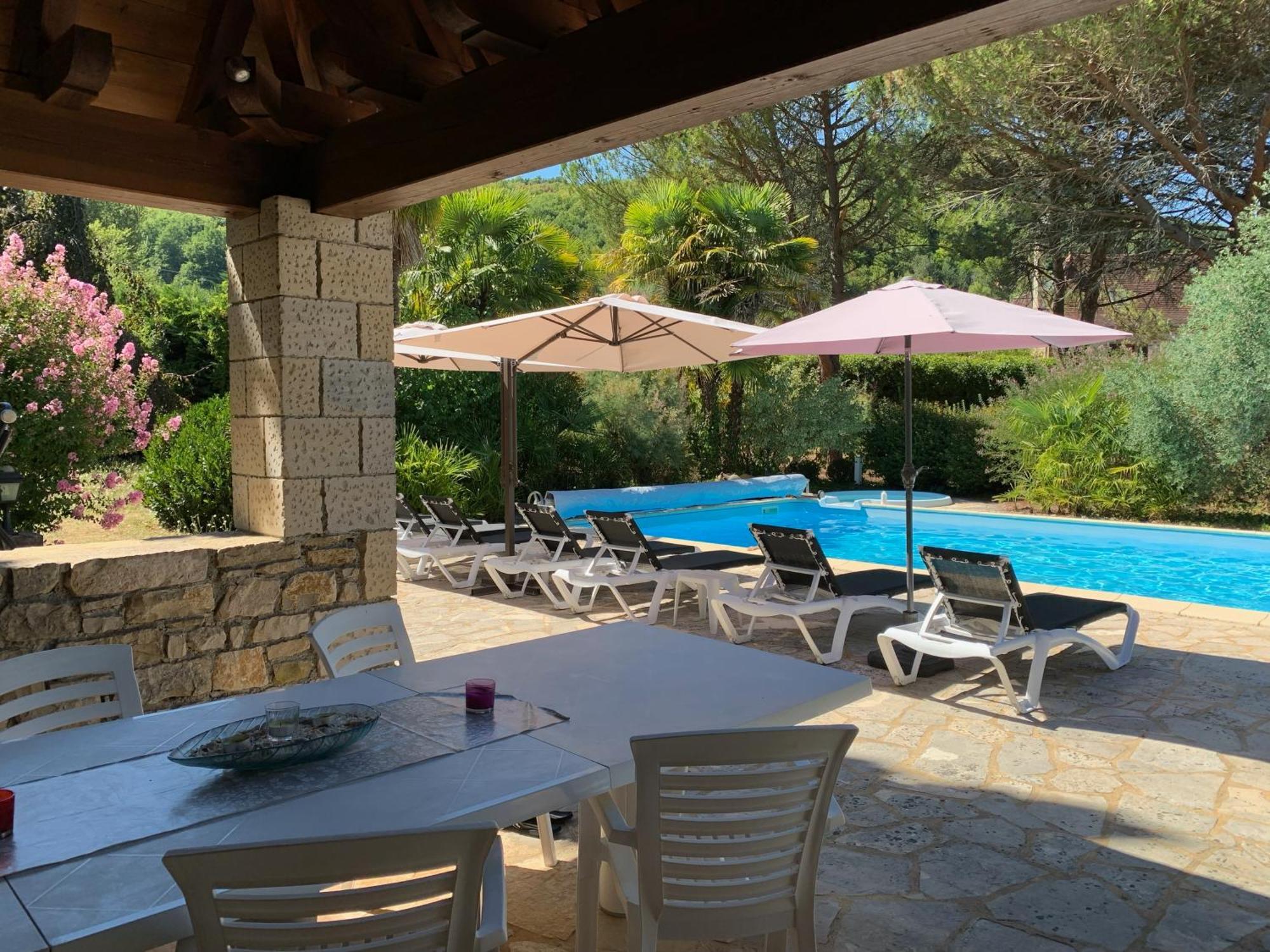 Le Moulin Du Boisset Bed & Breakfast Saint-Denis-les-Martel Exterior photo