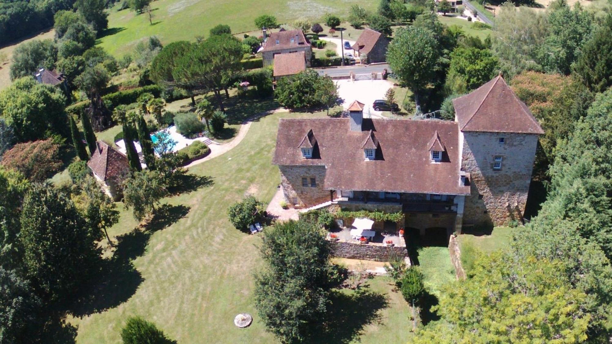 Le Moulin Du Boisset Bed & Breakfast Saint-Denis-les-Martel Exterior photo